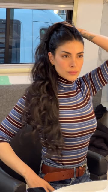 @denizbaysal_ 'ın bu muhteşem mikro kaynak saçlarına siz de bayılacaksınız! ????
Trabzon'dan sevgi ve selamlarla????????

#denizbaysal #taşacakbudeniz #emreayaksiz #hairtransformation