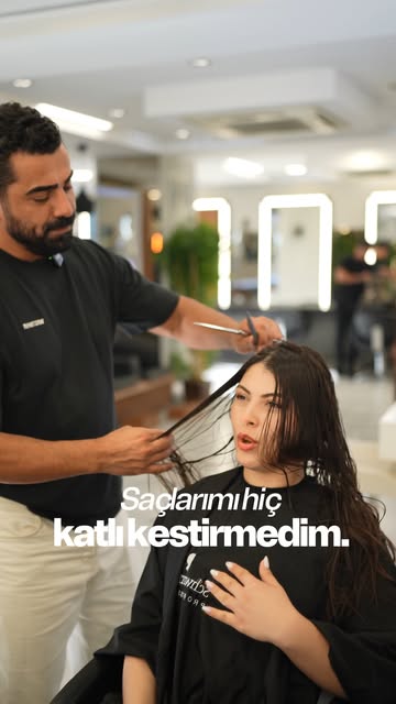 Doğru stili bulduk ????

#haircut #hairtransformation #emreayaksiz