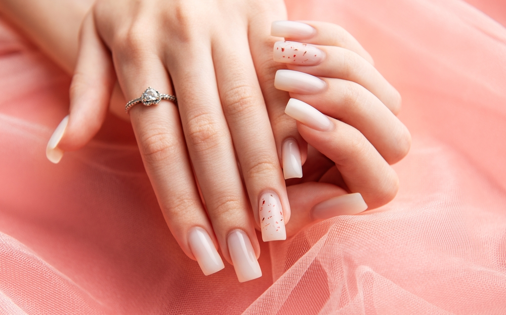 Emre Ayaksız Protez Tırnak